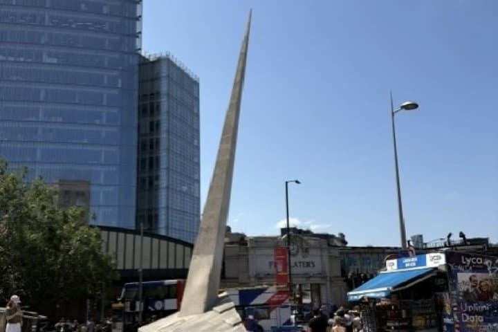 Pool of London Self Guided Walking Tour