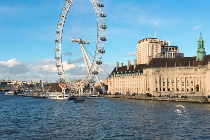 Heathrow Airport To Central London Meet & Greet Private Transfer