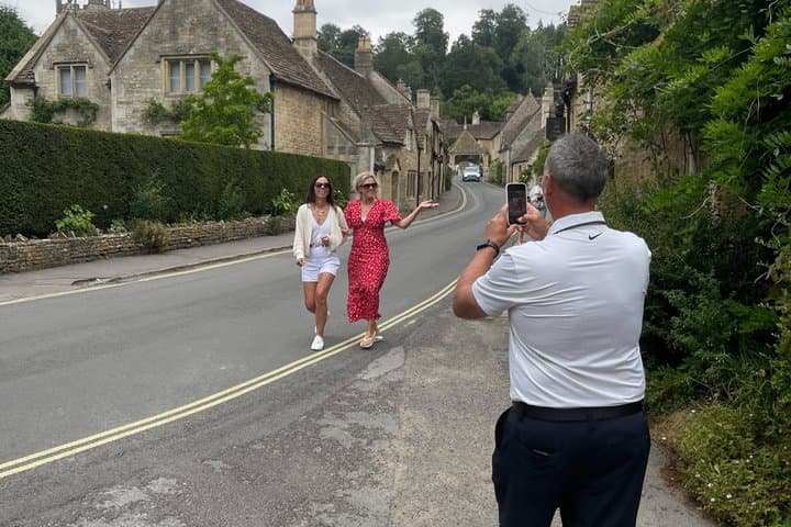 Cotswolds Hidden Gems Private Luxury Local Guide Tour from London