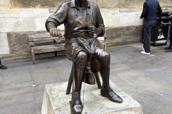 Tower of London to St Paul Walking Tour