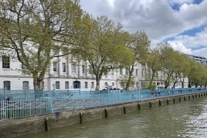 Tower of London to St Paul Walking Tour