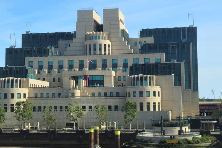 London: Spies and Spying Private Walking Tour