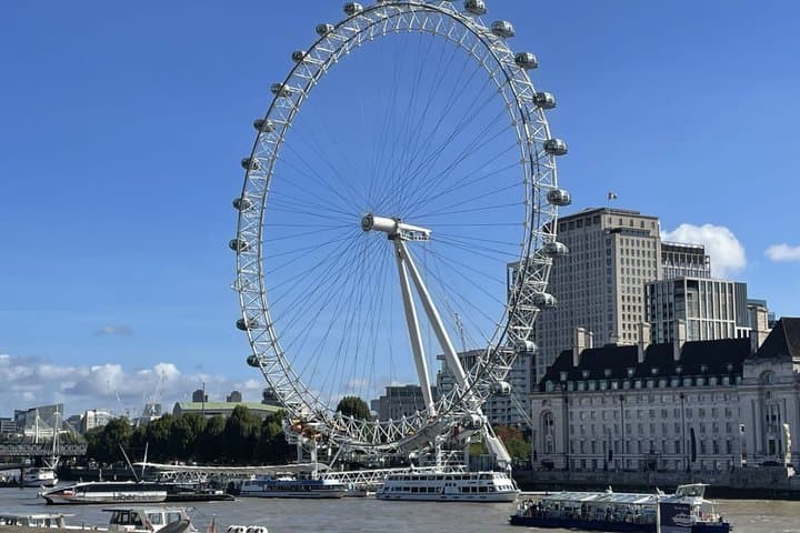 Quelling the Great Stink in London Outdoor Escape Game
