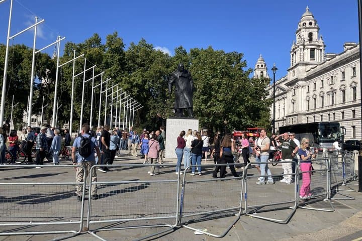 Quelling the Great Stink in London Outdoor Escape Game
