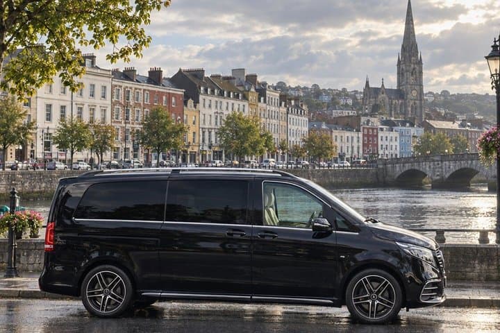 Private Southampton to Heathrow Transfer (Optional Sightseeing)