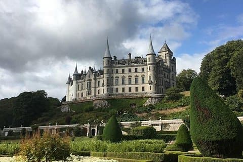 Dunrobbin Castle