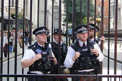 London Full Day Private Tour by Walking and Public Transportation