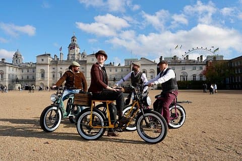 Private London E-Bike Tour on Fun Retro Bikes