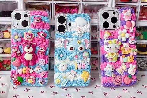 Mobile phone cover decorated with 3d glue