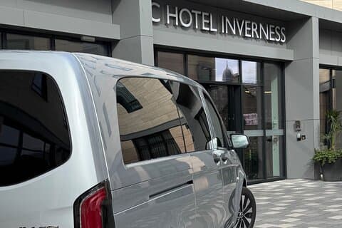 Private transport Edinburgh x Inverness Brazilian driver