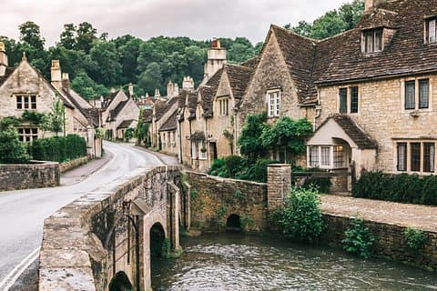 Tour Outside London to the Cotswolds and Oxford with Italian Guide
