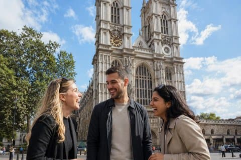 Secrets of London: Self-Guided Scavenger Hunt & Walking Tour