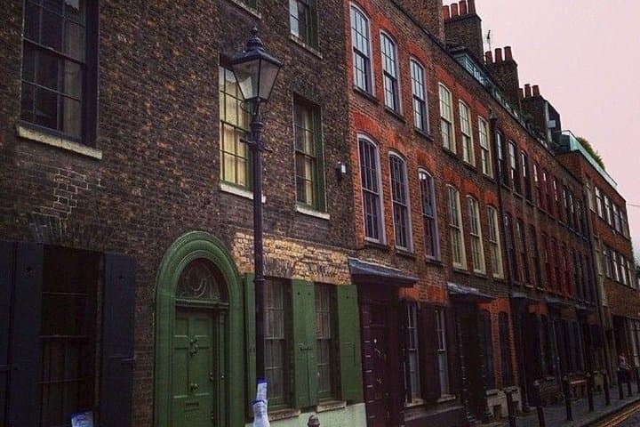 PRIVATE Jack the Ripper Ghost Walking Tour in London