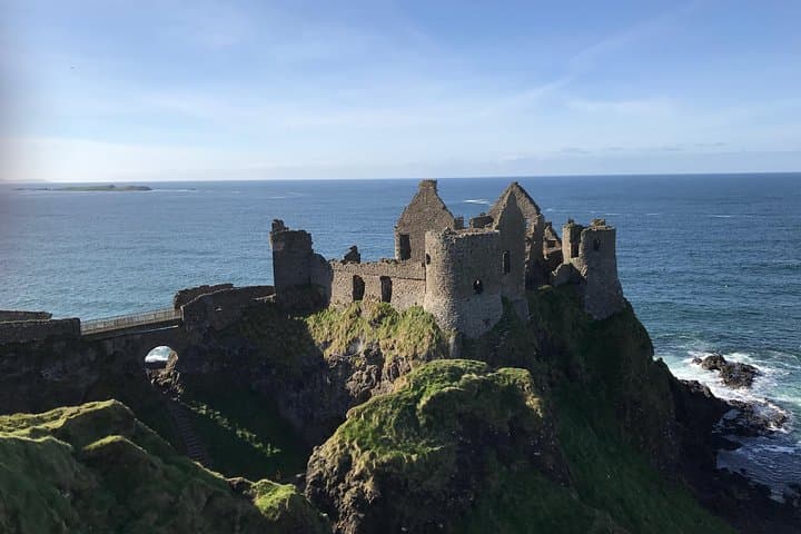 Dunluce Castle ( castle Greyjoy)