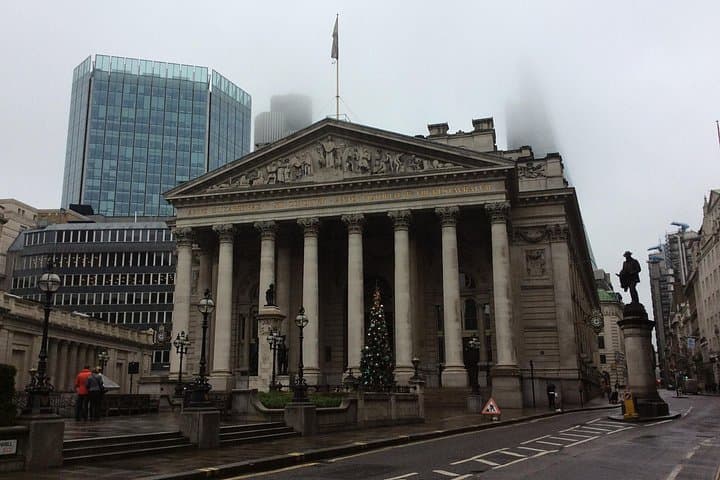 'Modern' London or ancient Rome?