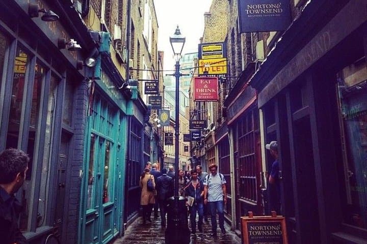 PRIVATE Jack the Ripper Ghost Walking Tour in London