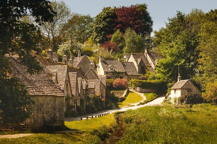 Oxford and Cotswolds Villages Small-Group Day Tour from London