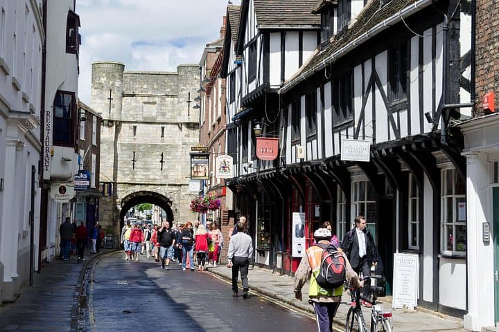 Hello York! Private Walking Tour