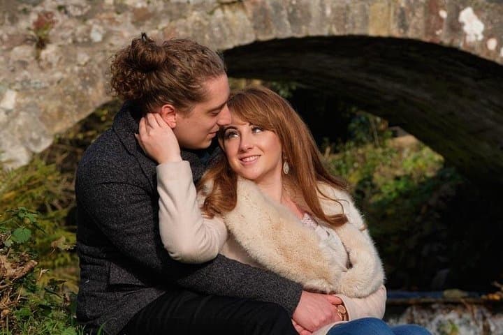 Private Photo Session with a Local Photographer in Stirling
