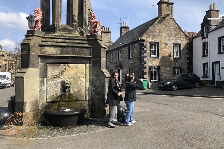 Falkland and the opening scene of Outlander