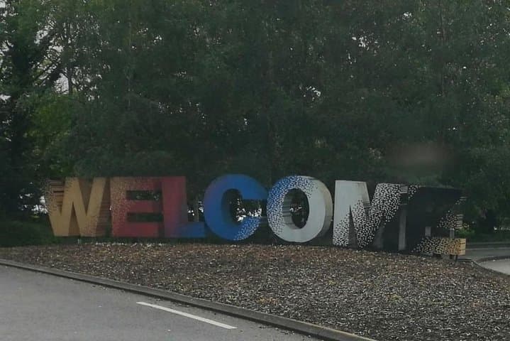 Private Transfer from & to London to with Stopover at Legoland Windsor