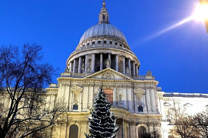 7 Day Private Tour of London with Host Family Accommodation