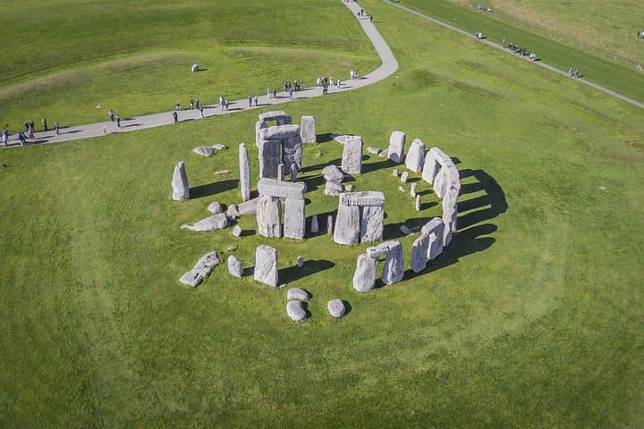 Stonehenge Half-Day Tour from London with Admission