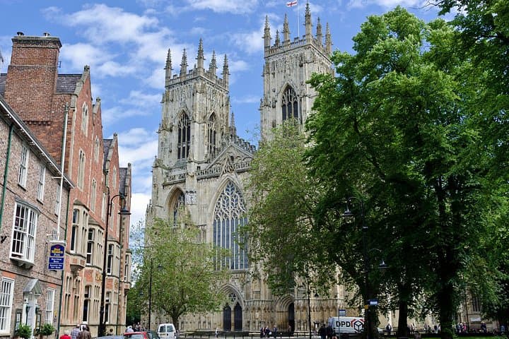 Hello York! Private Walking Tour