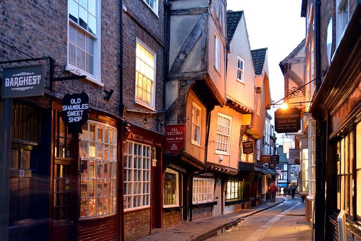 Hello York! Private Walking Tour