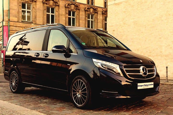 Bath to Heathrow Airport private airport transfer