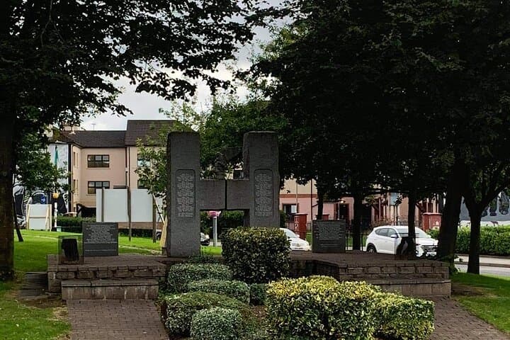Private Guided Walking Tour in Derry City
