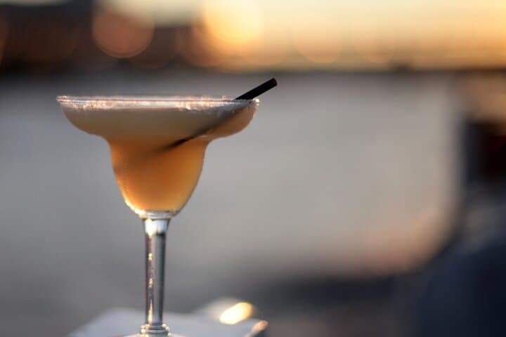 River Thames Evening Cruise with Sparkling wine and Canapés