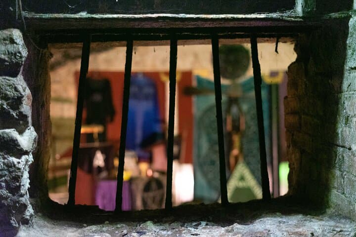 Underground Vaults Walking Tour in Edinburgh Old Town
