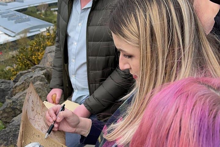 The Pirate's Riddle: An Outdoor Treasure Hunt