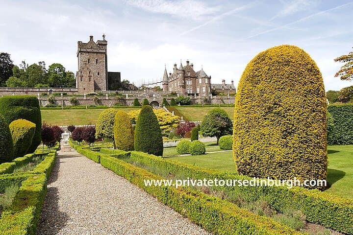 Outlander private tour – Drummond Castle