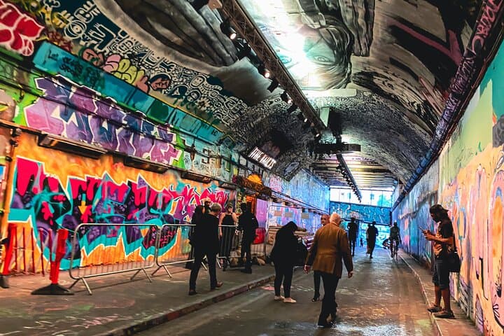 Van Gogh London Walking Tour: Art, Love and Scandals