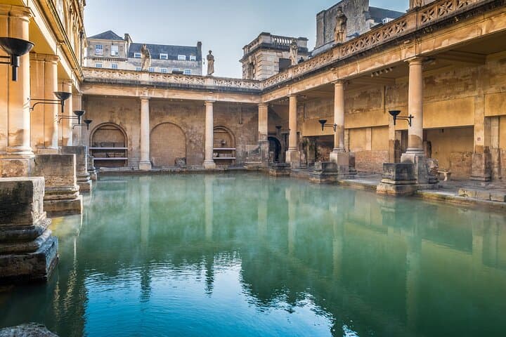 Bath and Cotswolds Guided Tour from London