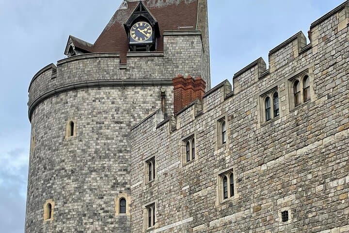 1,000 Years of Royal History from Windsor to Eton: A Self-Guided Audio Tour