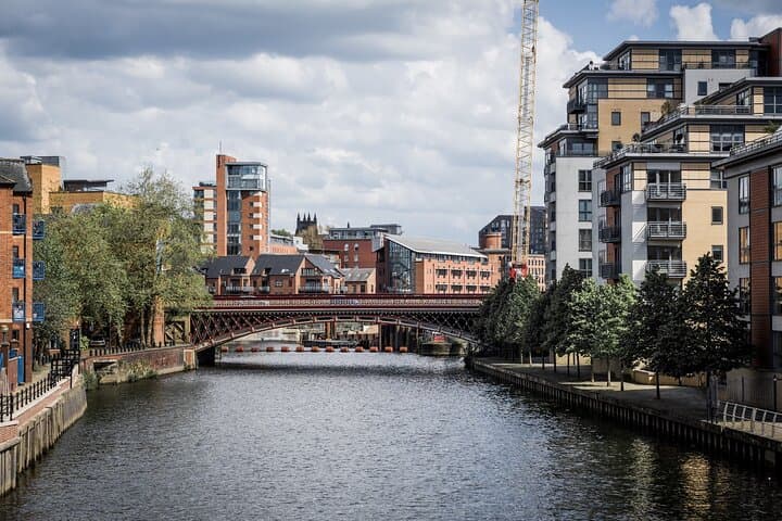Leeds Tour App, Hidden Gems Game and Big Britain Quiz (1 Day Pass) UK