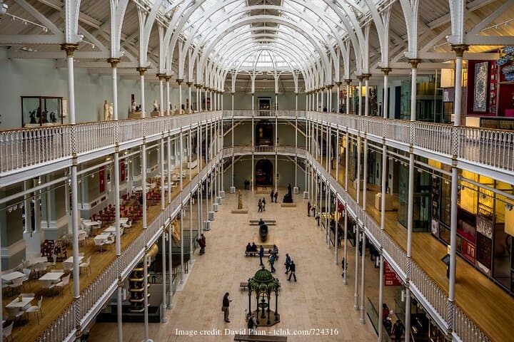 Secrets of the Royal Mile: Private 2.5-hour Walking Tour