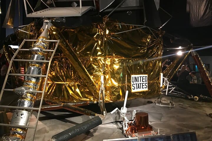3-Hour Guided Tour of Science Museum in London