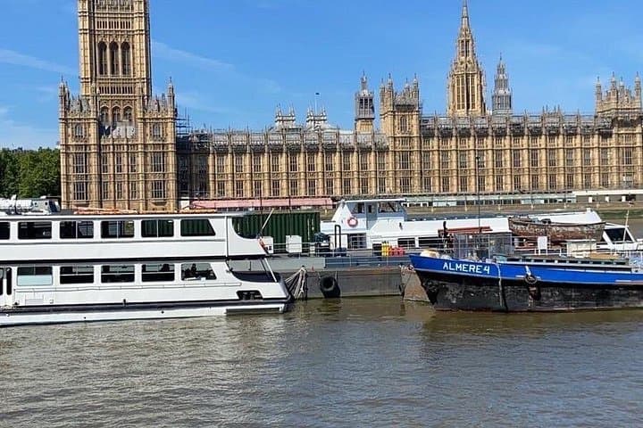Full Day Private Historical Tour in London