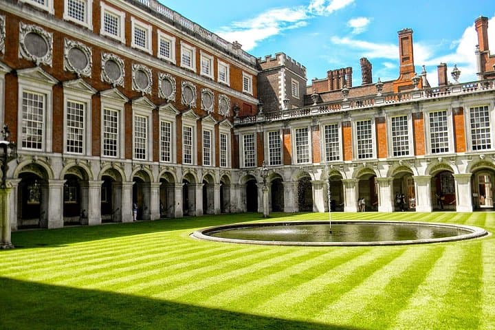 Hampton Court Palace Guided Tour. Full day Entry & Afternoon Tea