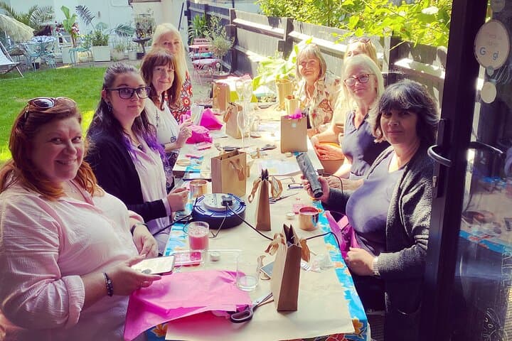 Candle Making Workshop and Bubbly in UK