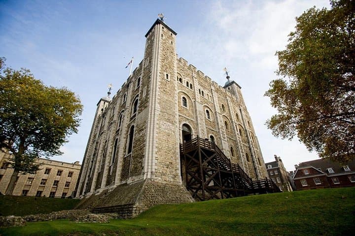 Tower of London: Opening Ceremony & Early Crown Jewels Access