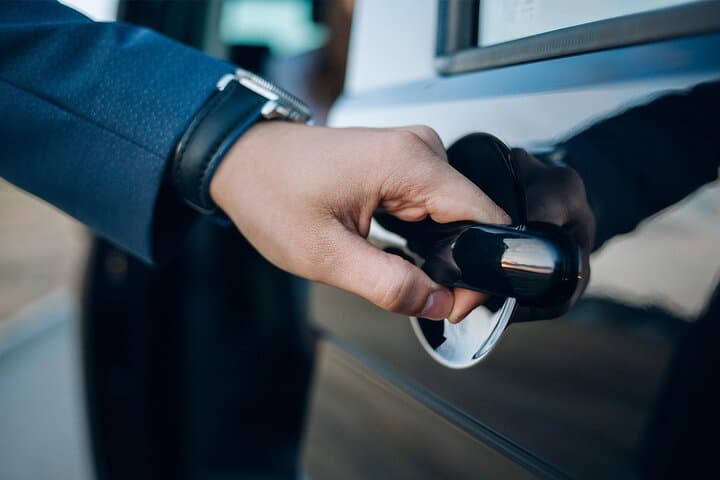 Belfast Private Transfers - to/from Airport