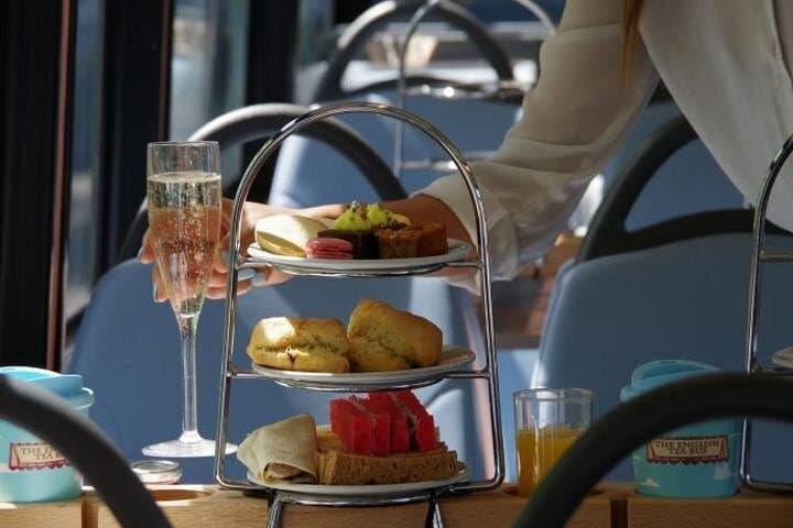 London Afternoon Tea Bus and Panoramic Tour on Lower Deck