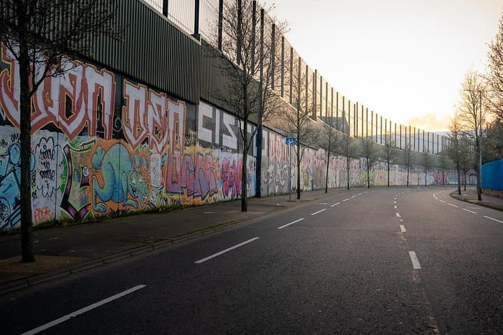 Belfast Murals & Troubles Taxi Tour: "A 2-Hour Political Journey"