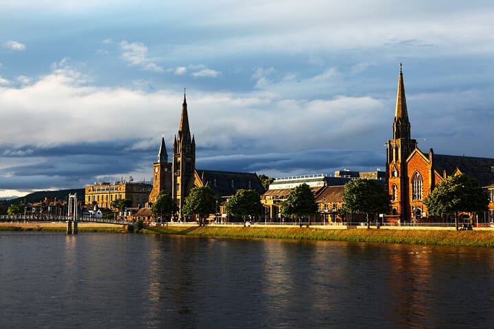 Private Historic Walking Tour in Inverness Highland Heritage