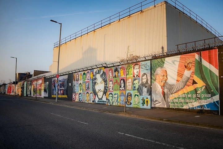 Belfast Murals & Troubles Taxi Tour: "A 2-Hour Political Journey"